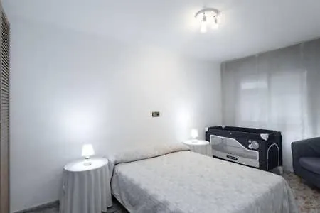 Apartment Near The Beach